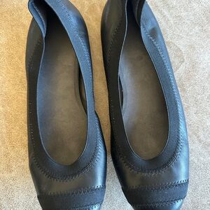 Stuart Weitzman Black Leather Flats 9.5